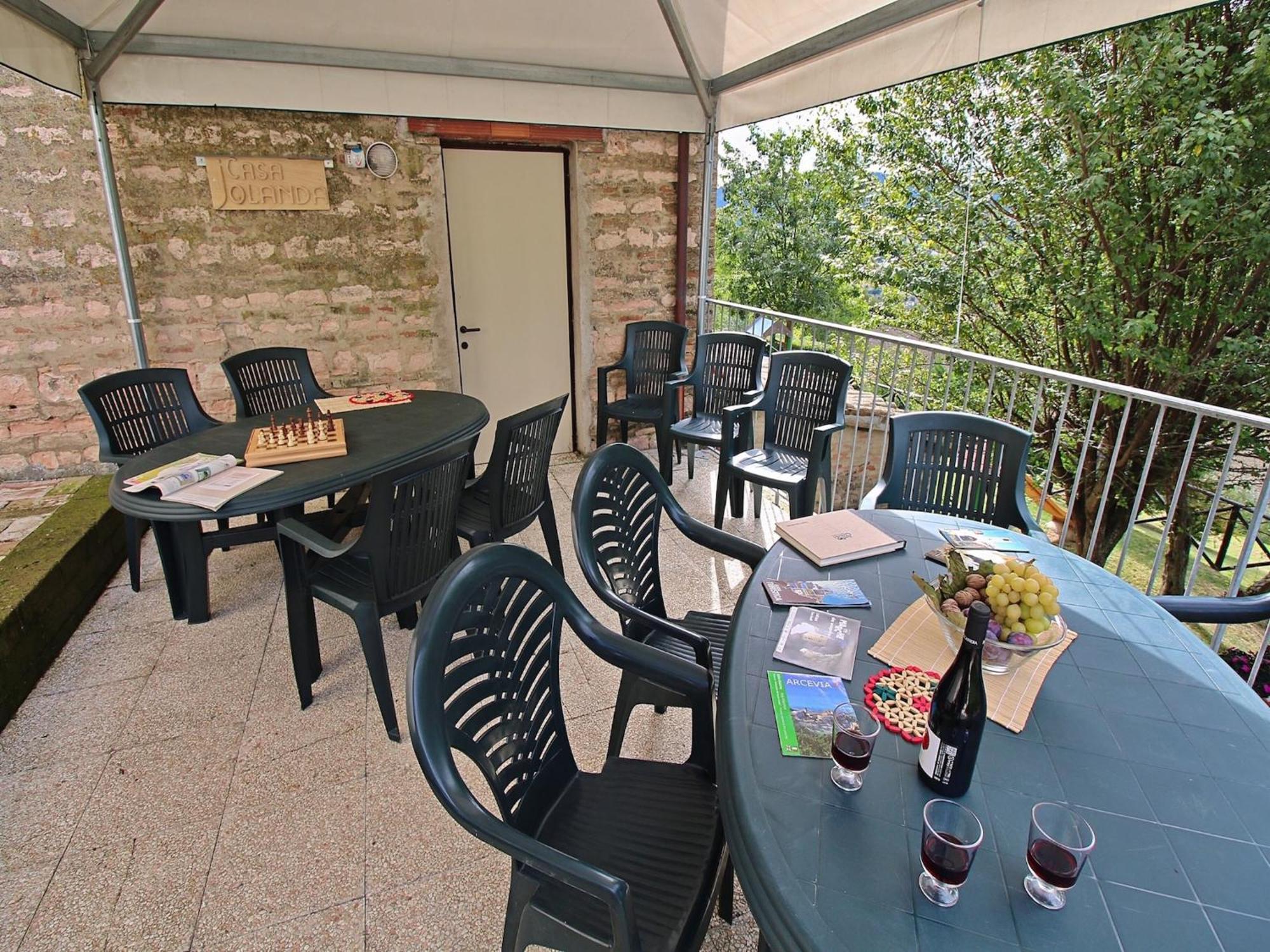 Nice Flat In Arcevia With Swimming Pool Exterior photo