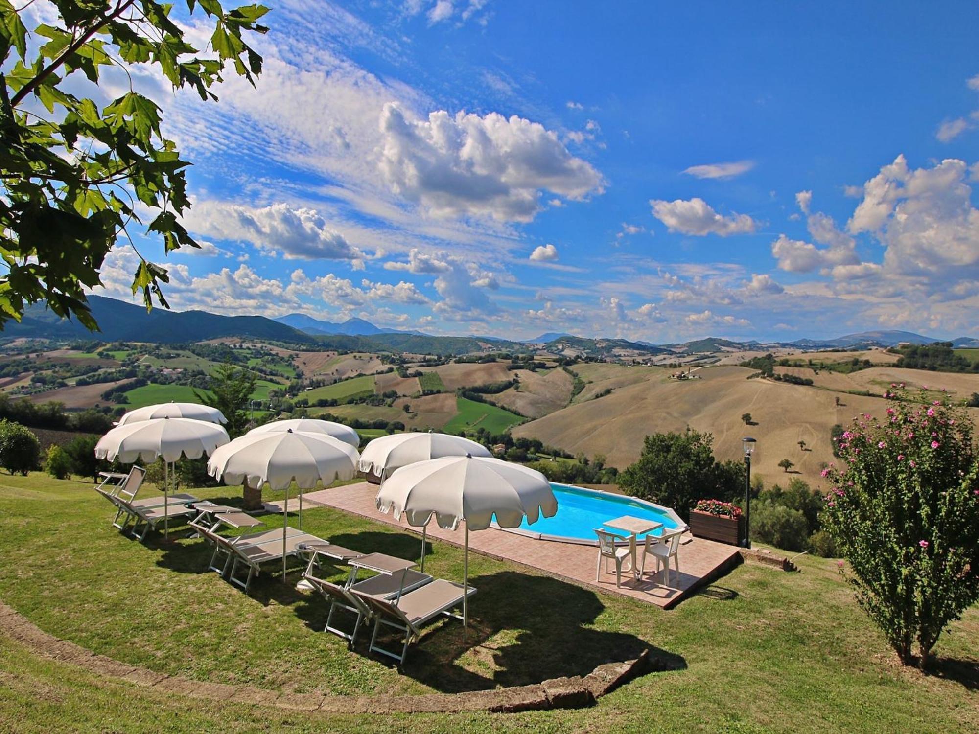 Nice Flat In Arcevia With Swimming Pool Exterior photo